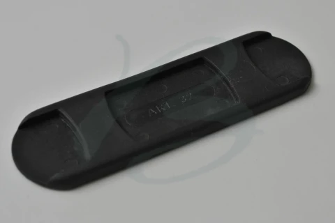 PLASTIC SHOULDER PAD   32 mm BLACK 