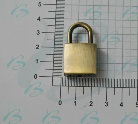 ZAMAK RECTANGULAR PADLOCK WIDTH 20 mm X HEIGHT 36 mm WITH KE Y AVAILABLE IN VARI