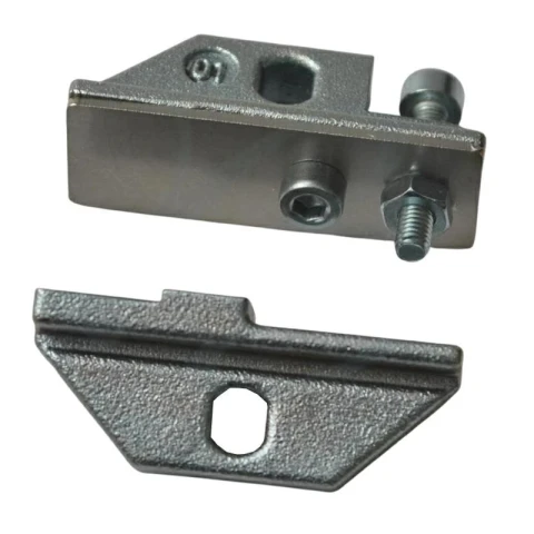 DIE FOR ATTACHING PULLER TO OPEN-BRIDGE SLIDER CHAIN 3/5/8