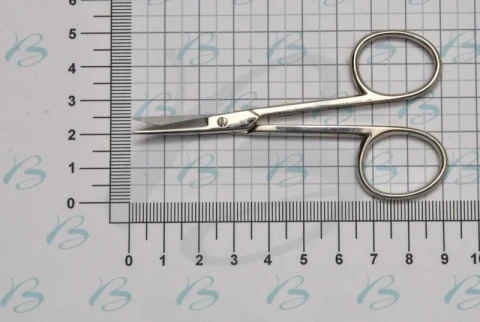SCISSORS FOR EMBROIDERY WITH CURVED BLADE 